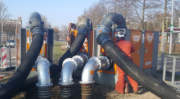 Temporary sewer bypass in Rotterdam with Betsy 300 diesel engine pumps