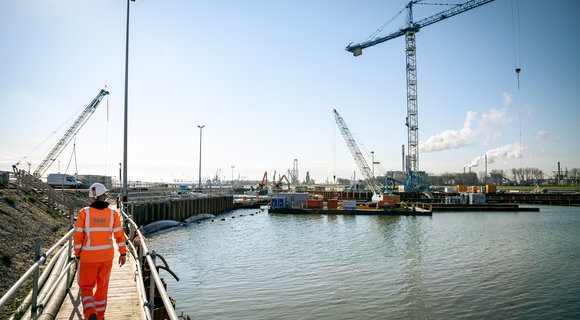 Eekels Pompen as a reliable partner in large-scale project Blankenburg connection Rotterdam
